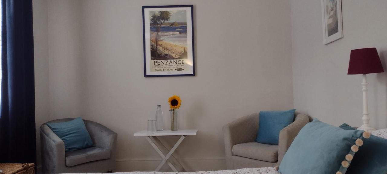 1 Courtyard Mews Apartment เพนแซนซ์ ภายนอก รูปภาพ